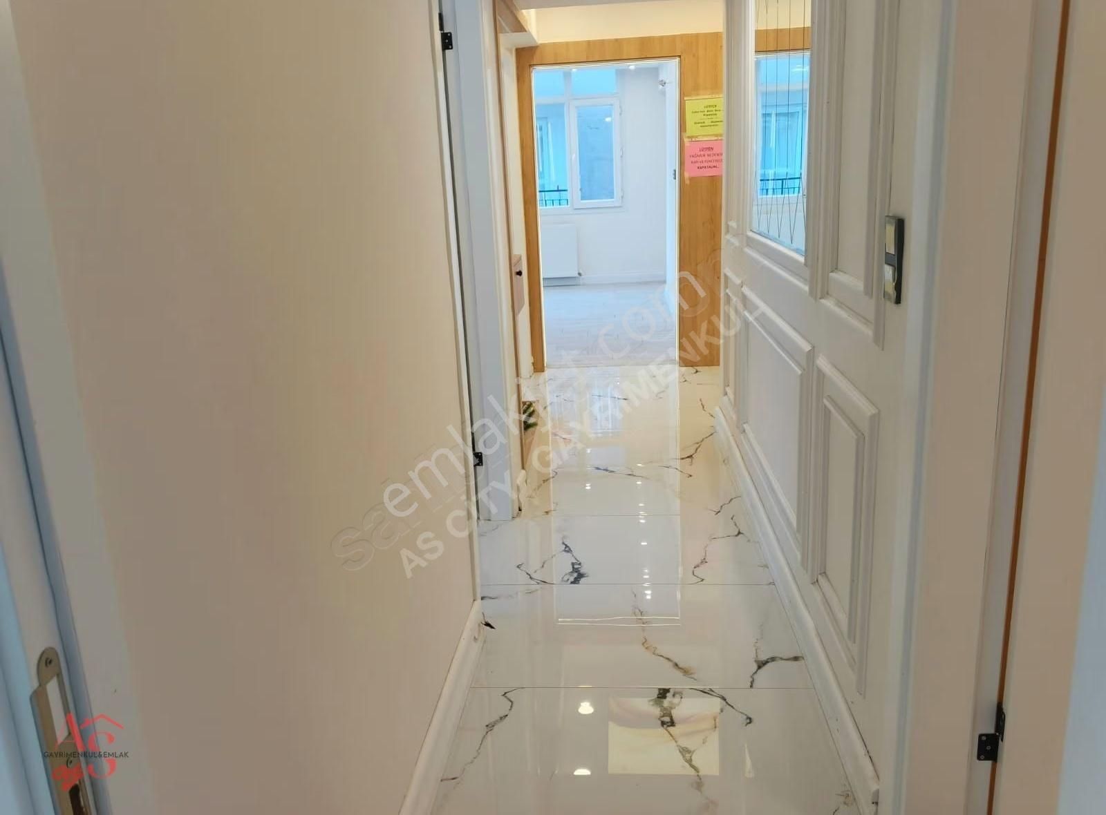 Poligon Da Ana Cadde Paraleli Komple Tadilatlı Arakat 3+1 Daire - Görsel 32