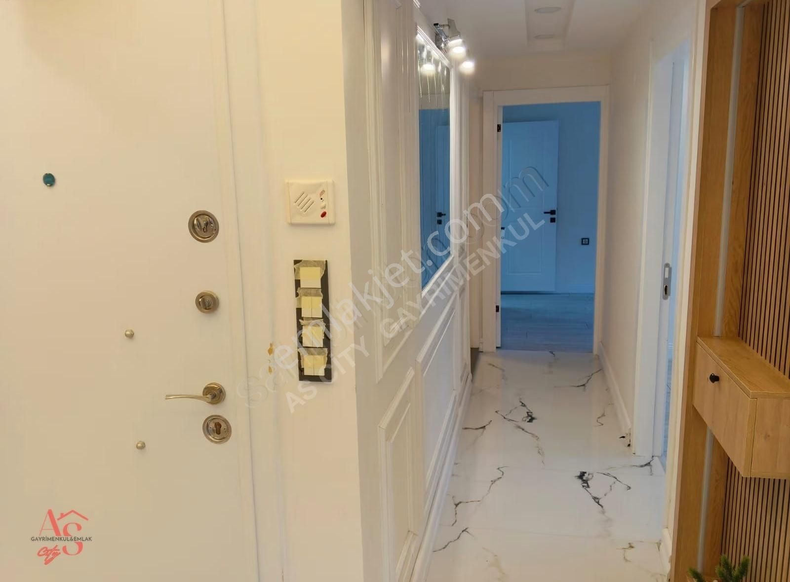 Poligon Da Ana Cadde Paraleli Komple Tadilatlı Arakat 3+1 Daire - Görsel 8