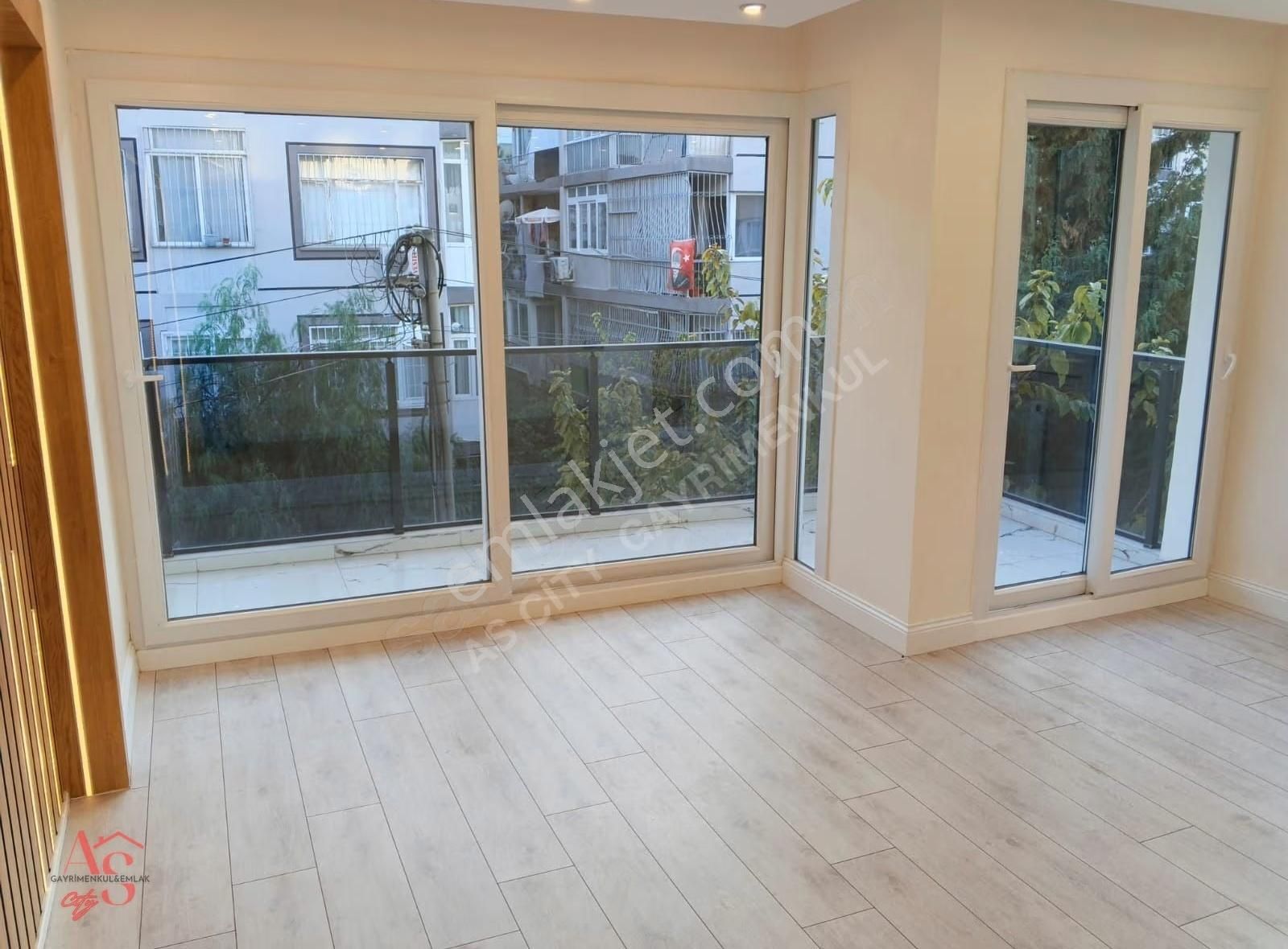 Poligon Da Ana Cadde Paraleli Komple Tadilatlı Arakat 3+1 Daire - Görsel 26