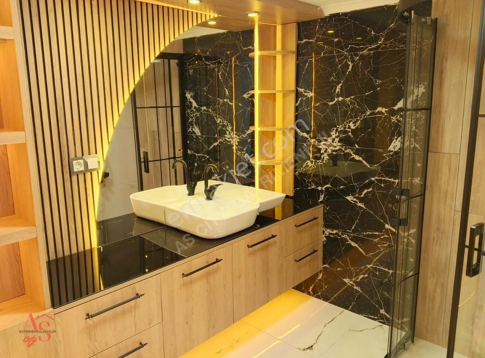 Poligon Da Ana Cadde Paraleli Komple Tadilatlı Arakat 3+1 Daire - Görsel 23