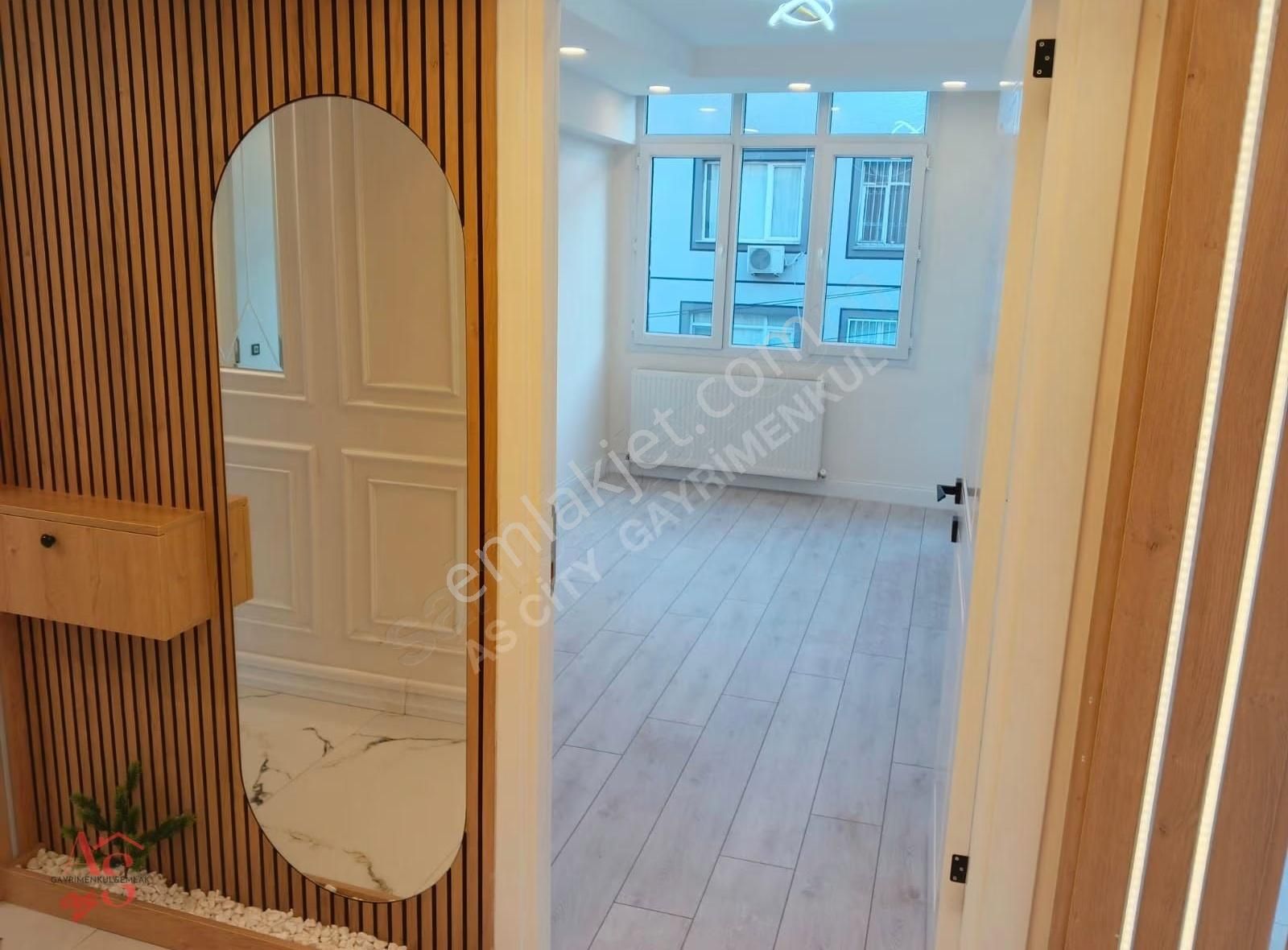 Poligon Da Ana Cadde Paraleli Komple Tadilatlı Arakat 3+1 Daire - Görsel 4