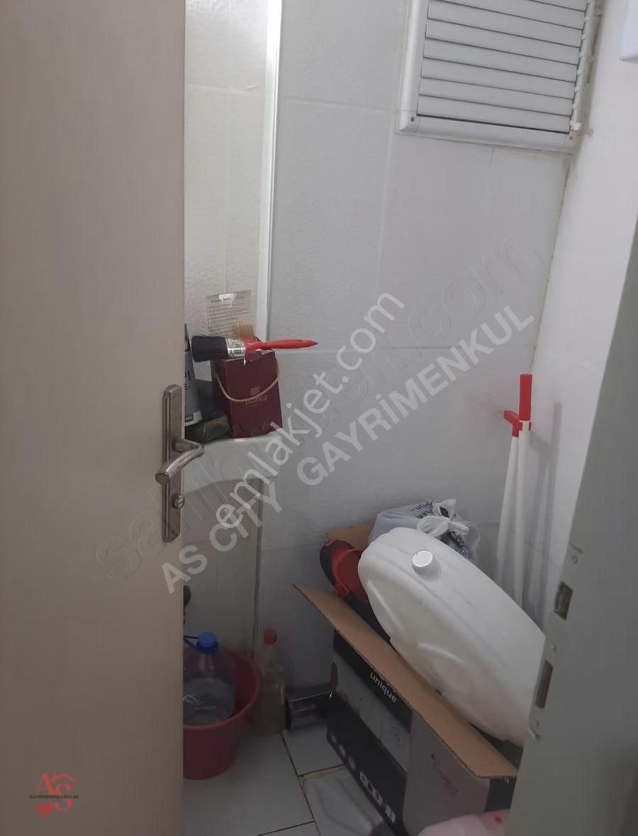 İzmirspor Metro Yakını,bakımlı 2+1 Bahçe Katı - Görsel 2