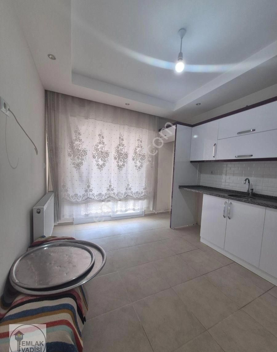 Yeşil Mah.'de Site İçerisinde 3+1 Kiralık Daire - Görsel 14