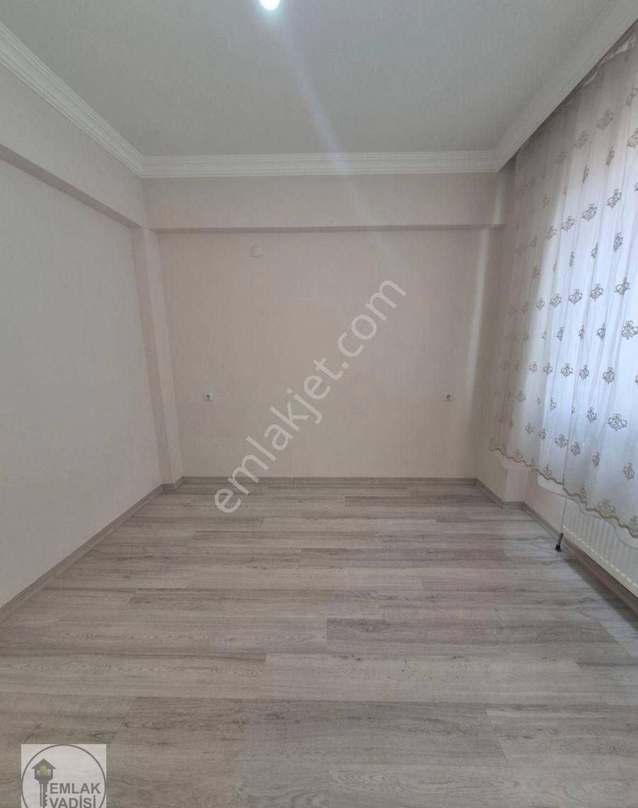 Yeşil Mah.'de Site İçerisinde 3+1 Kiralık Daire - Görsel 16