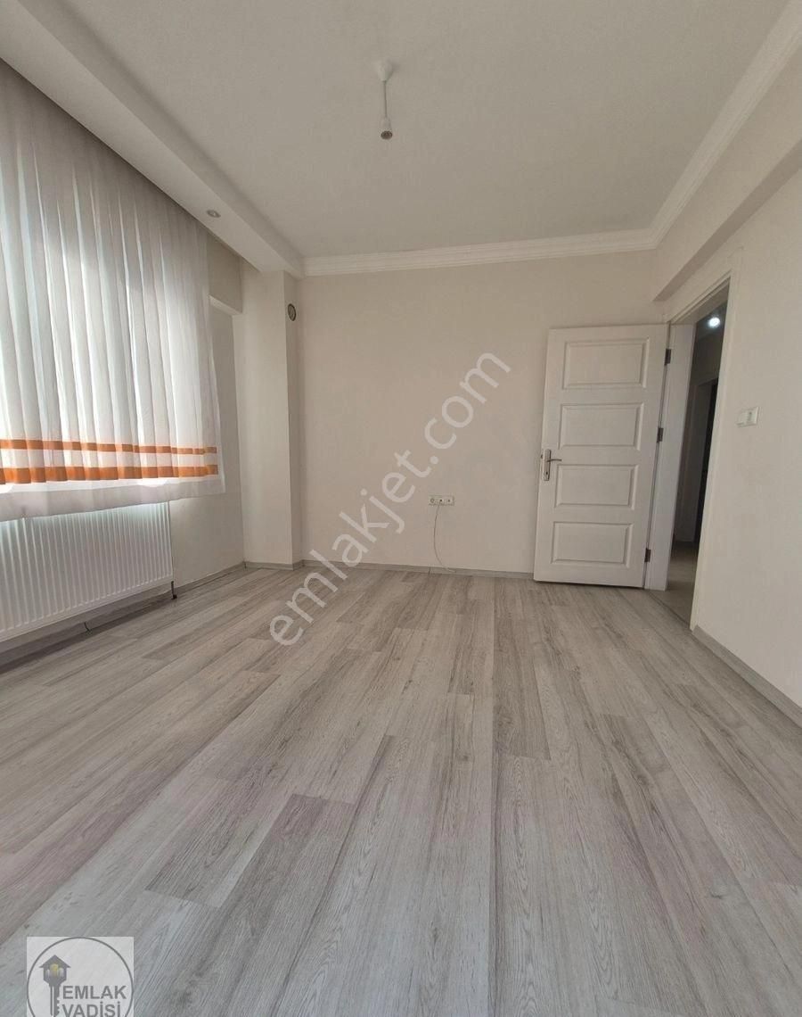 Yeşil Mah.'de Site İçerisinde 3+1 Kiralık Daire - Görsel 15