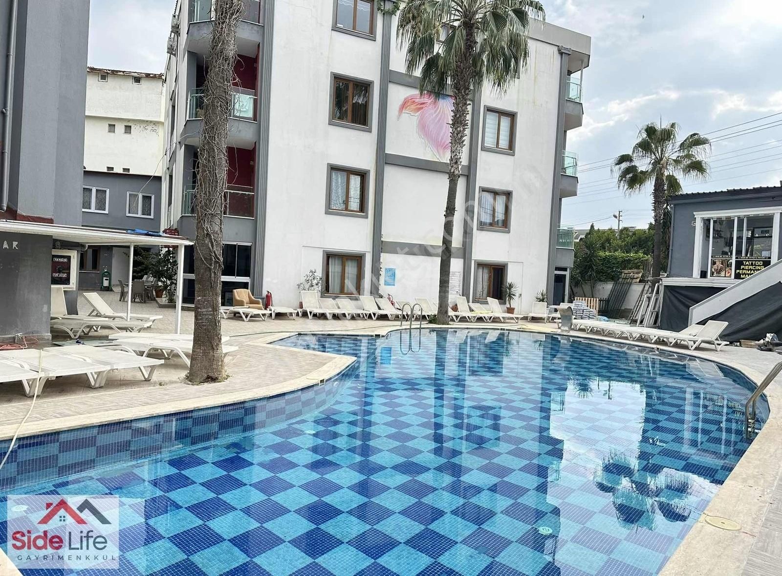 Sidede Havuzlu Sitede Anadolu Hastanesi Yakını 1+0 Eşyalı Daire