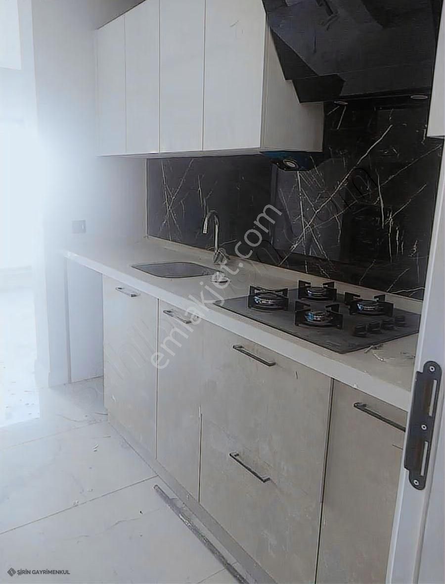 Şiringayrimenkulden Selcukluda Kiralık Daire - Görsel 12