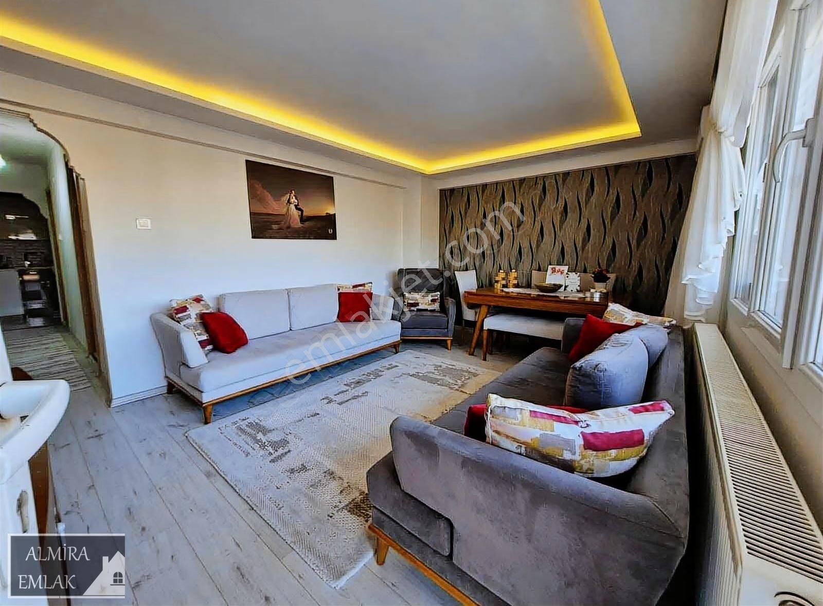 Bahçelievlerin En Güzel Sokağı 3+1 120m2 Full Bakımlı Otoparklı - Görsel 4