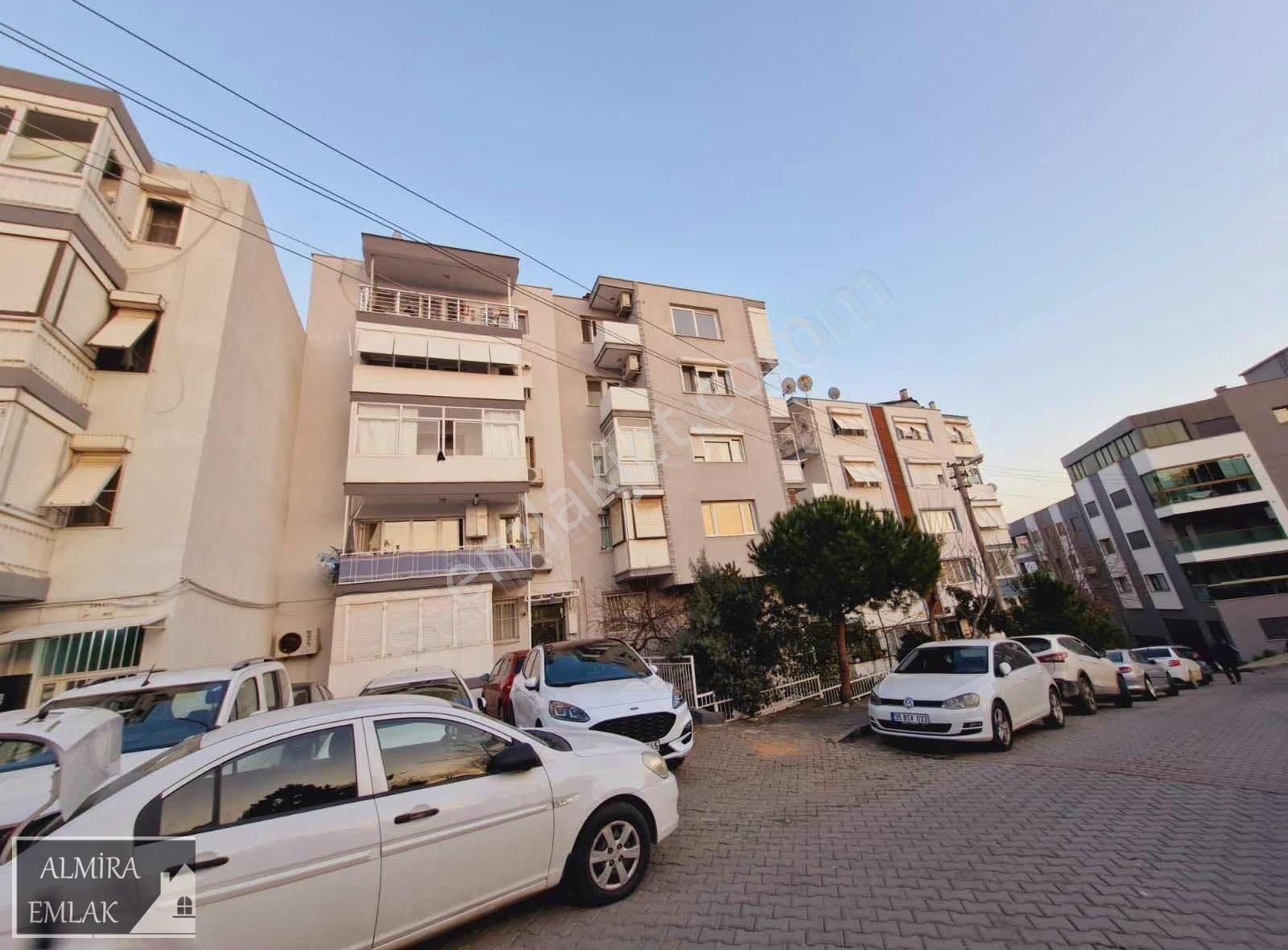 Bahçelievlerin En Güzel Sokağı 3+1 120m2 Full Bakımlı Otoparklı