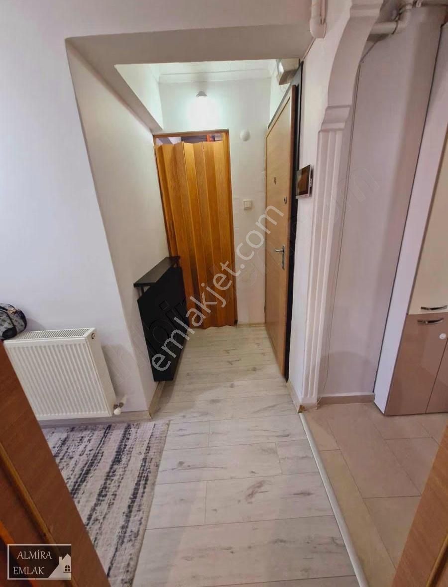 Bahçelievlerin En Güzel Sokağı 3+1 120m2 Full Bakımlı Otoparklı - Görsel 15