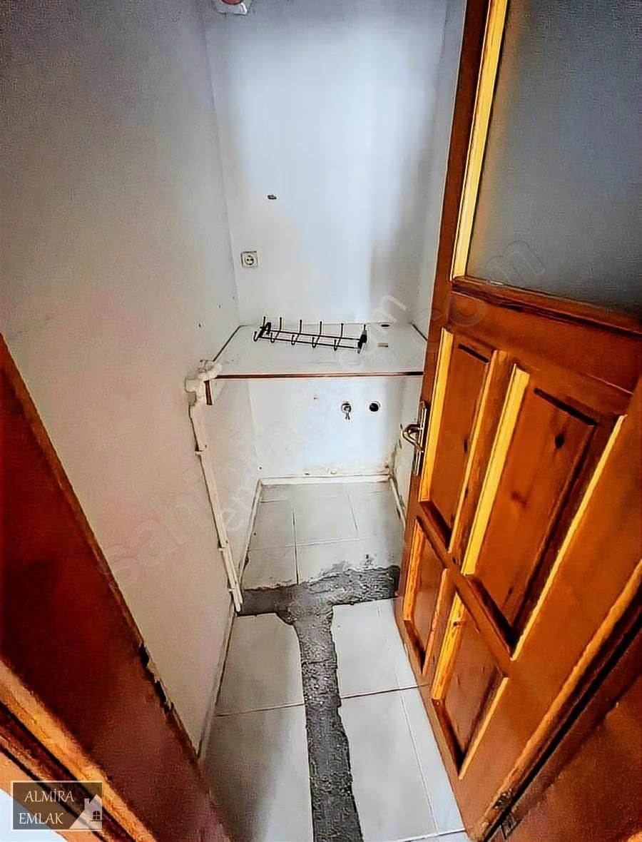 Buca Vergi Dairesi Yakını İşçi Evlerinde 2+1 Köşe Doğalgazlı - Görsel 12