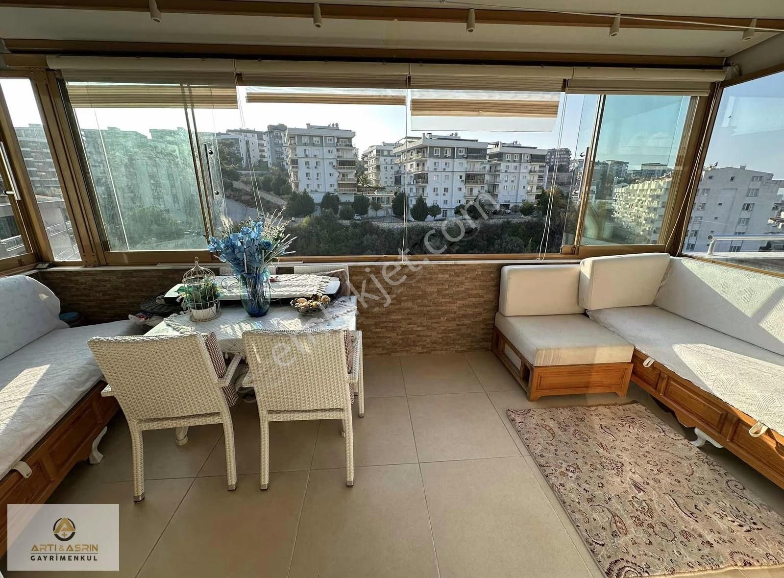 Kuşadası İki Çeşmelik 3+2 Çatı Dubleks Daire - Görsel 12