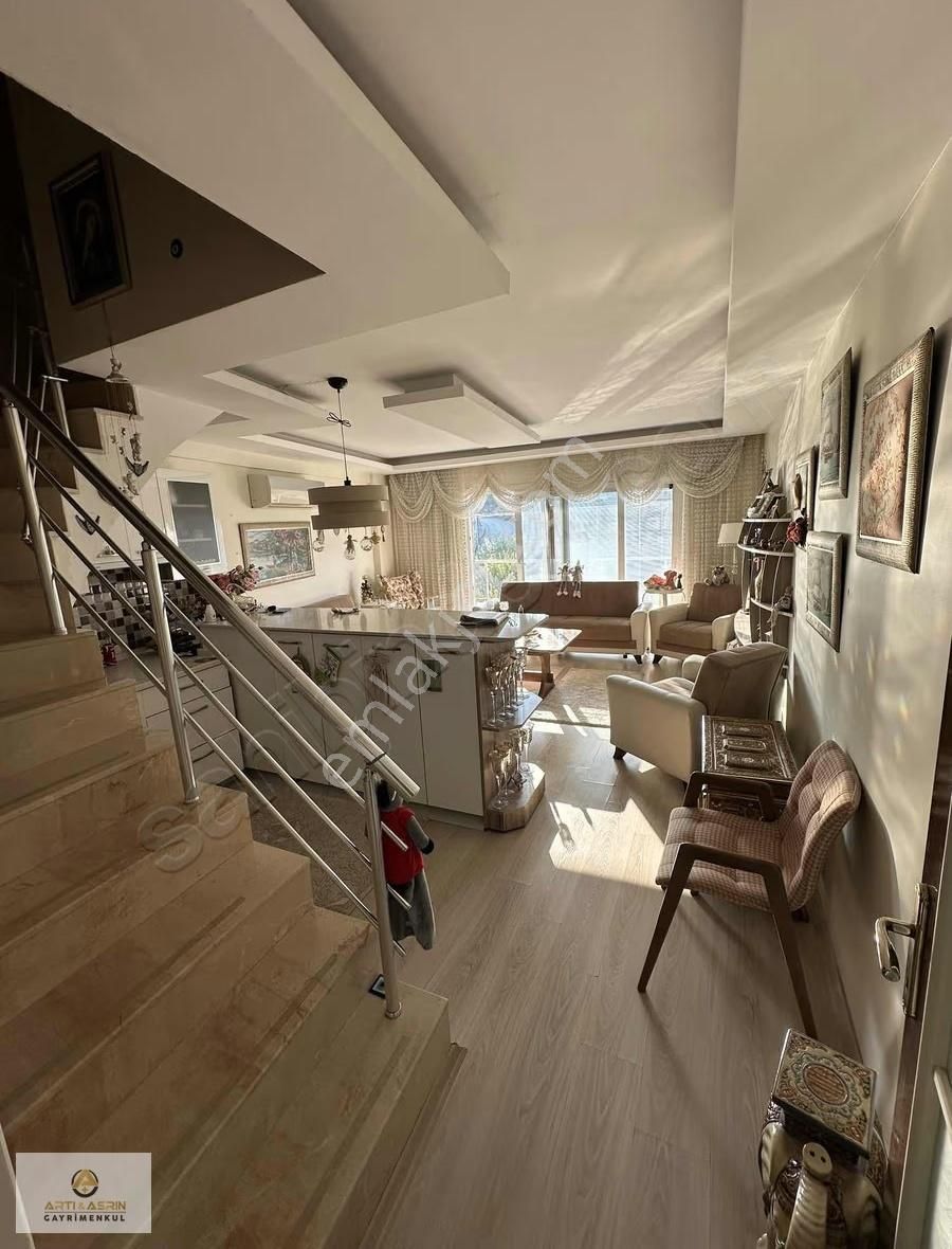 Kuşadası İki Çeşmelik 3+2 Çatı Dubleks Daire - Görsel 9