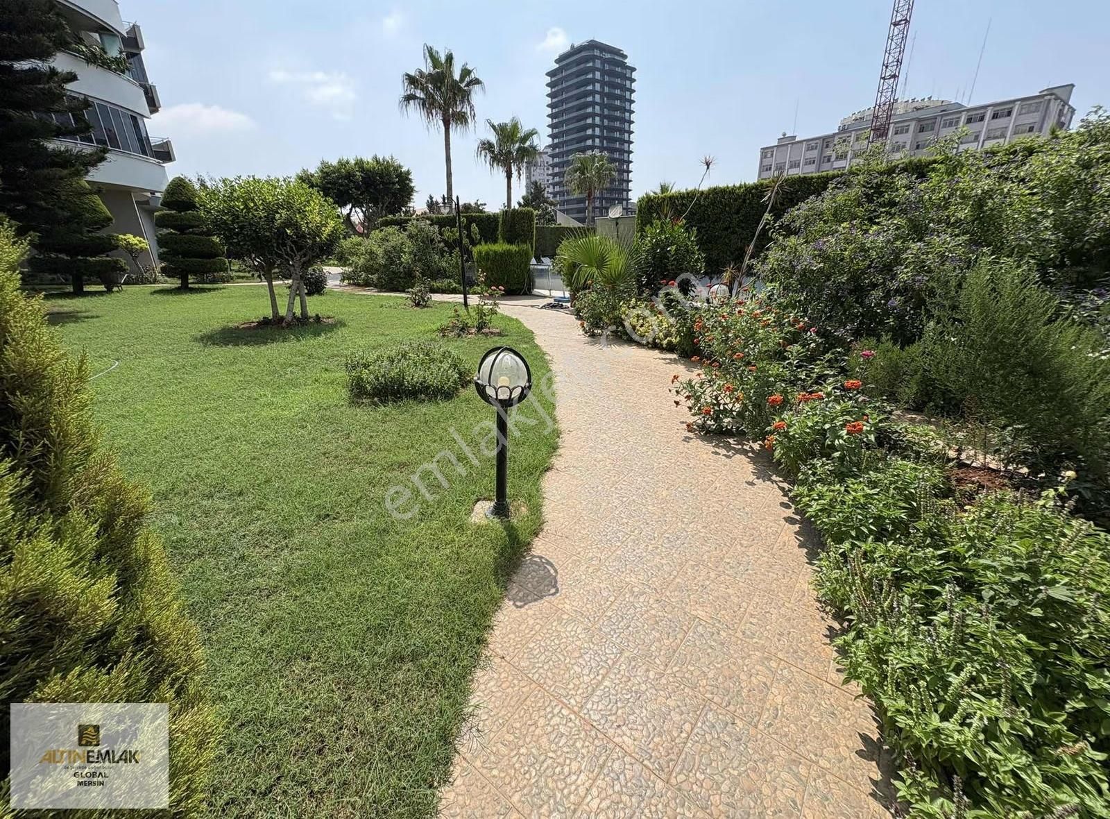 Altın Emlak'tn Palm City Karşısı Geniş Peyzajlı Lüks Daire - Görsel 32