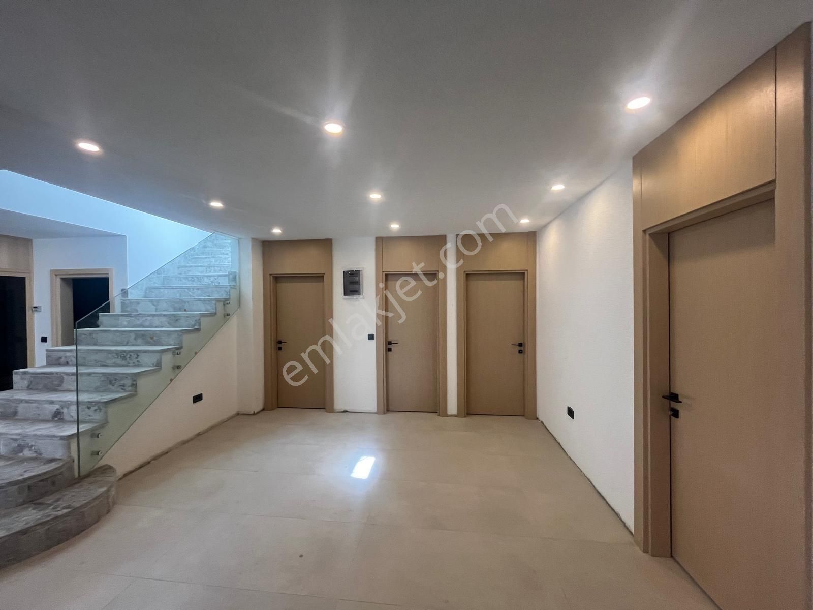 Konacıkta Satılık Kapalı Havuzlu Müstakil 5+2 Villa - Görsel 20