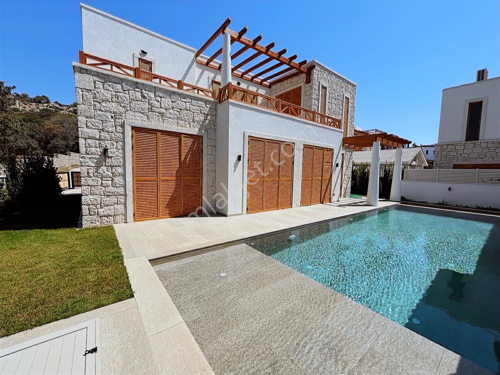 Bodrum Gümüşlükte Satılık Özel Havuzlu 4+1 Müstakil Villa - Görsel 22