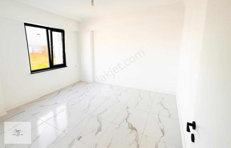 Mg Emlaktan Satılık Merkezi Konum 2+0 Daire - Görsel 7