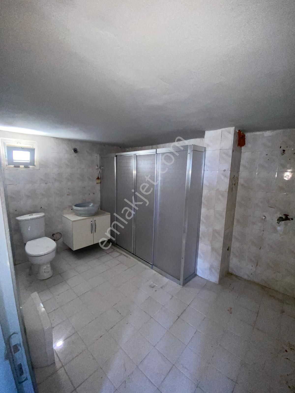 Adana Yüreğir Kozan Yolunda Ptt Evleri Kavşağına Yakın Konumda 3+1 Kiralık Aylık Fırsat Daire - Görsel 17