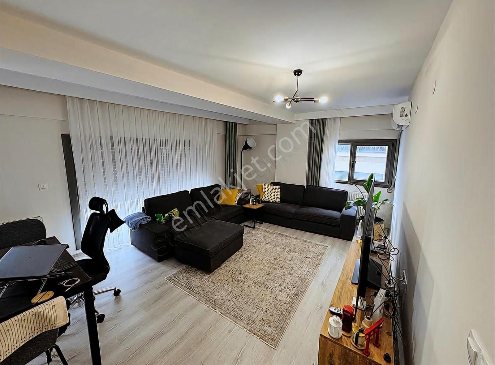 Bostanlı Merkezde Sahile Çok Yakın Yeni Binada - Görsel 2