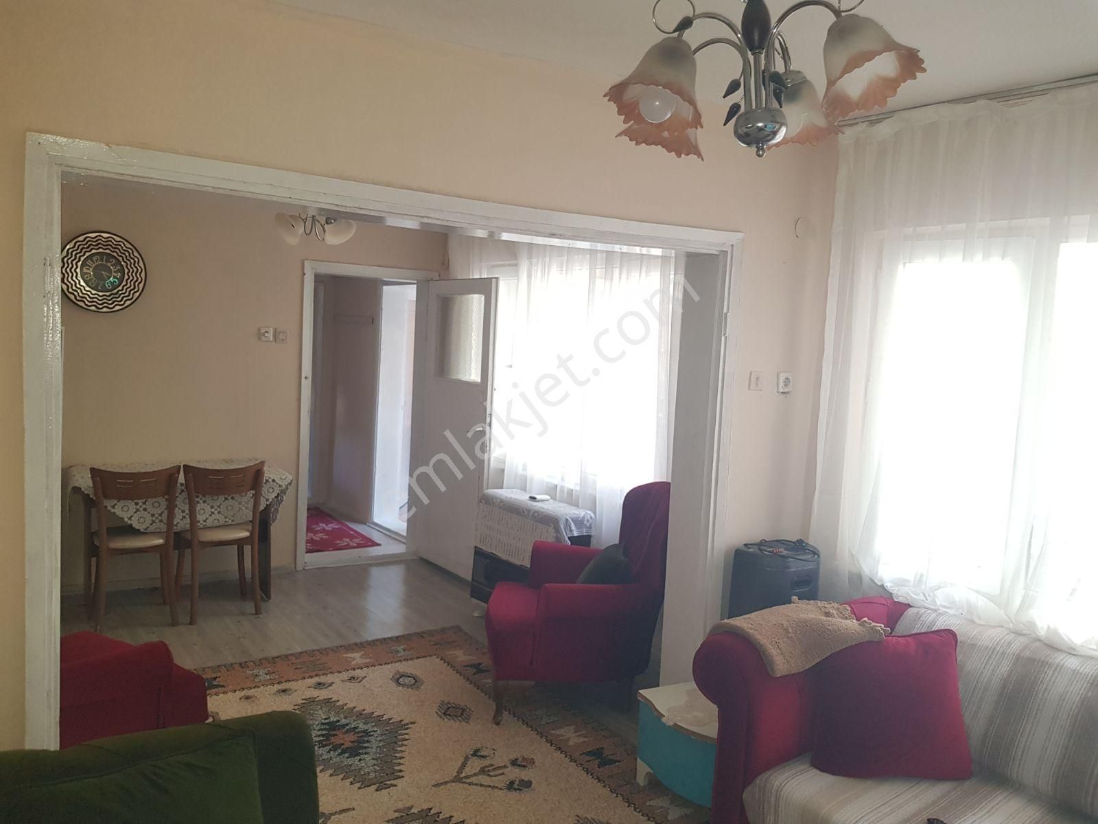 Metroya 500m Mesafede Valiliğin Hemen Arkası 113m2 Süper Kelepir - Görsel 2