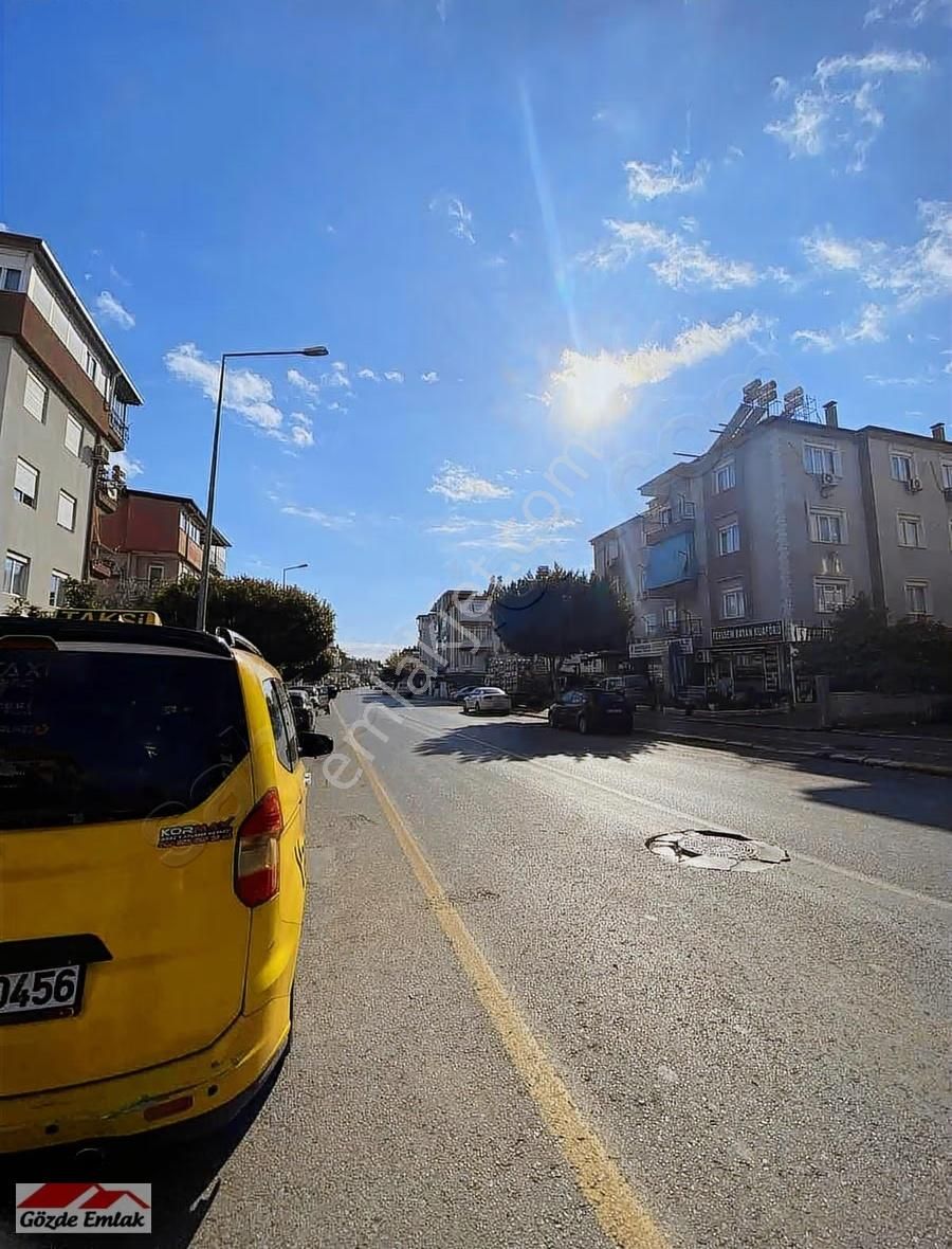 Yenidoğan'da Cadde Üzerinde Kupon Dükkan - Görsel 5