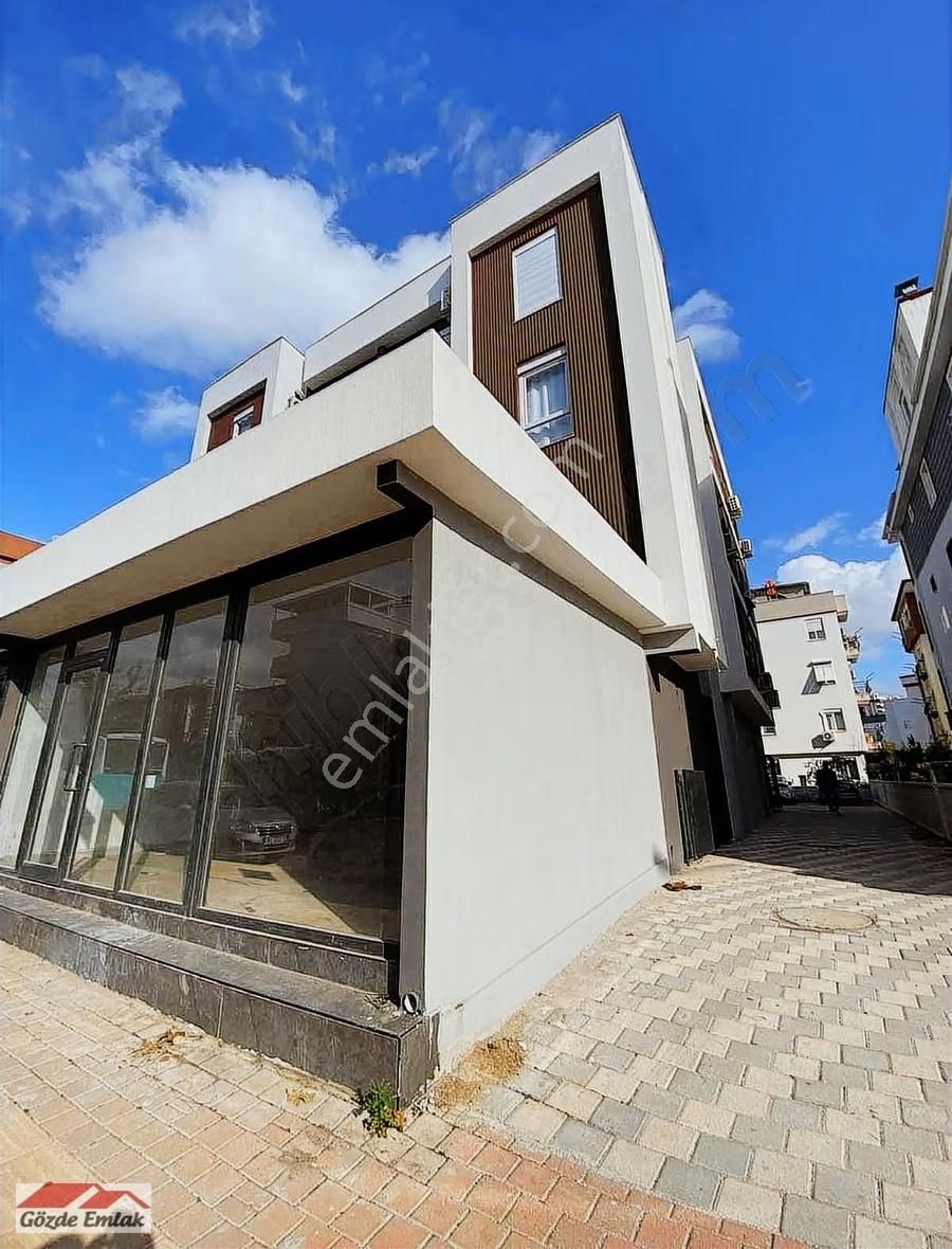 Yenidoğan'da Cadde Üzerinde Kupon Dükkan - Görsel 8