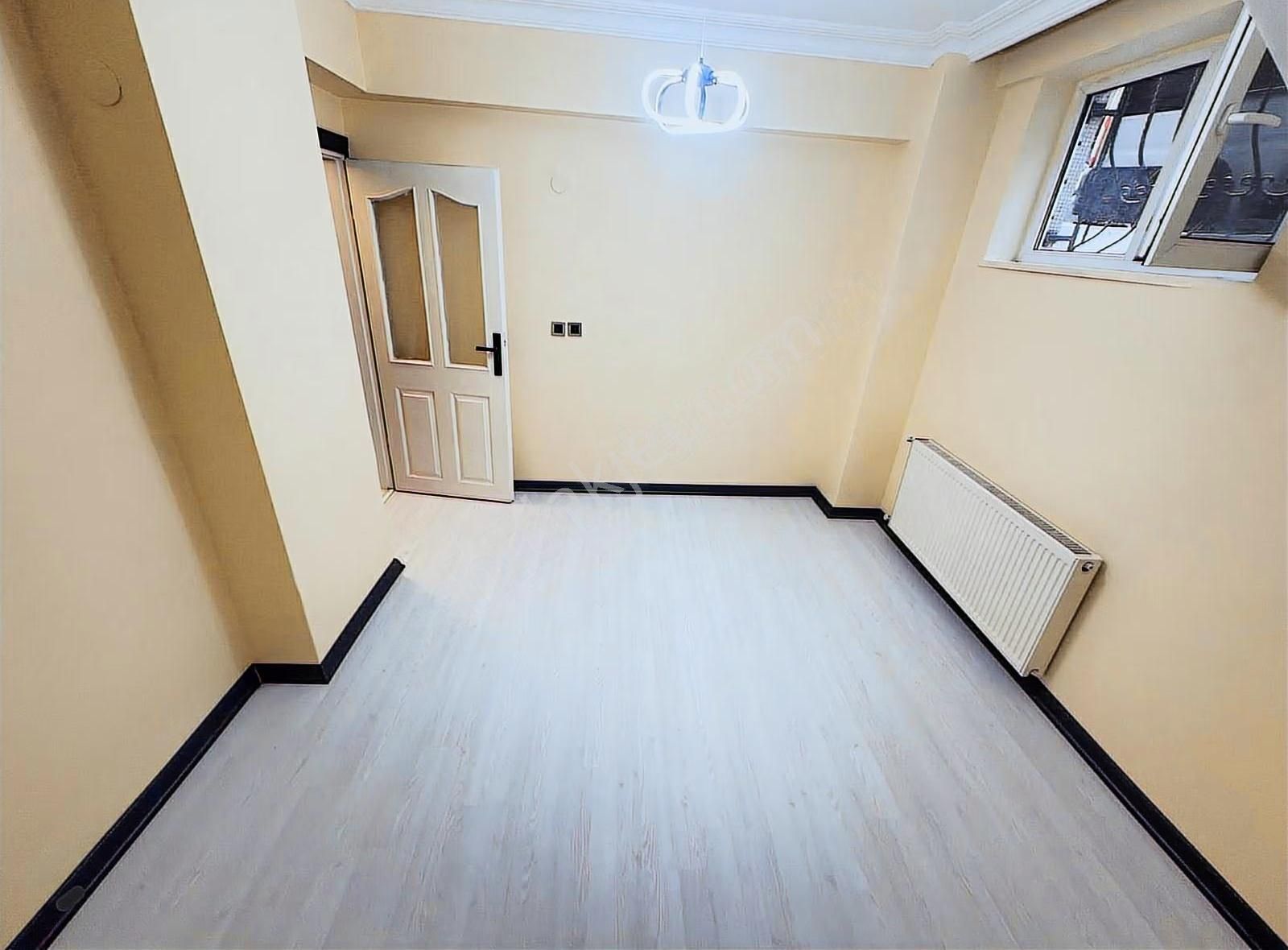 Esentepe Mahallesi'nde Satılık Bodrum Daire