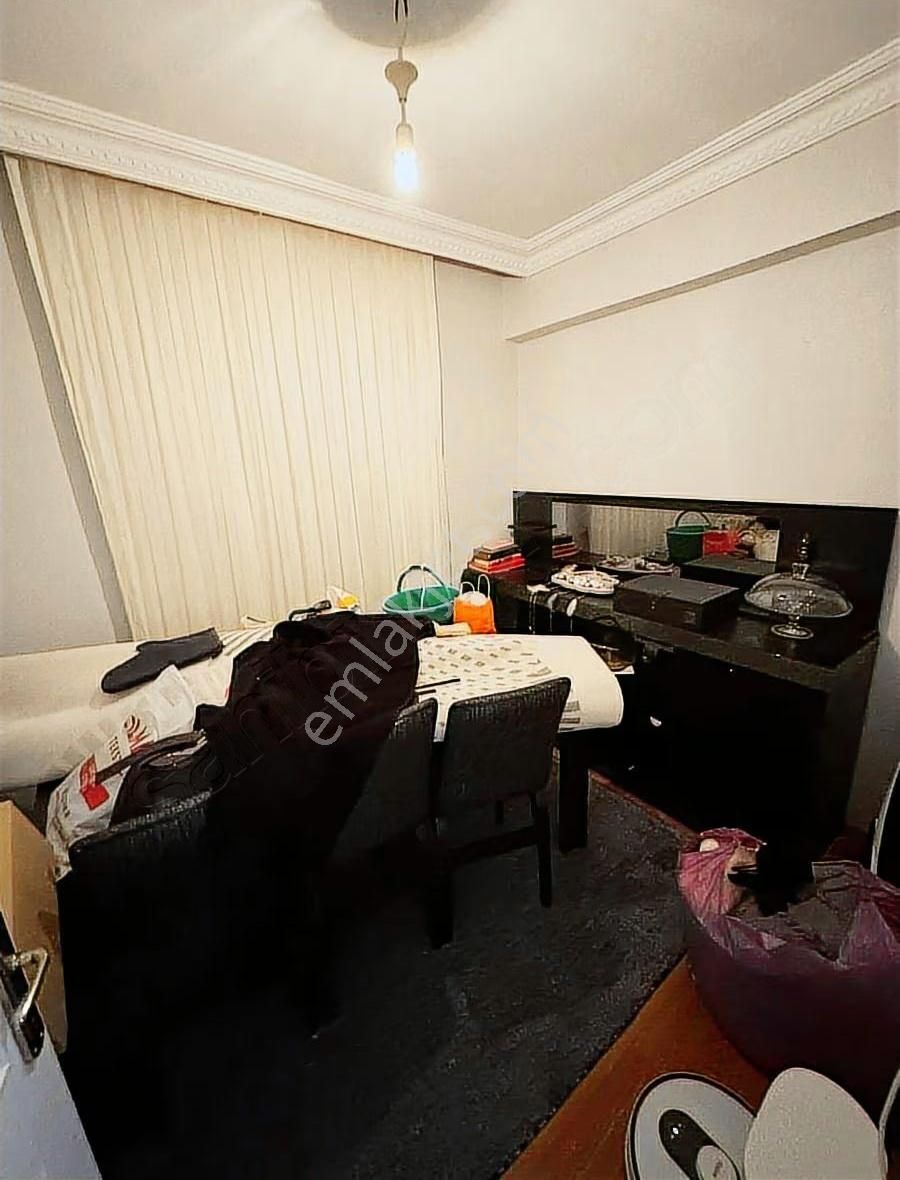 Esentepe Mh 3 +1 Balkonlu 125m² Kullanışlı 17 Yıllık 2.kat - Görsel 3