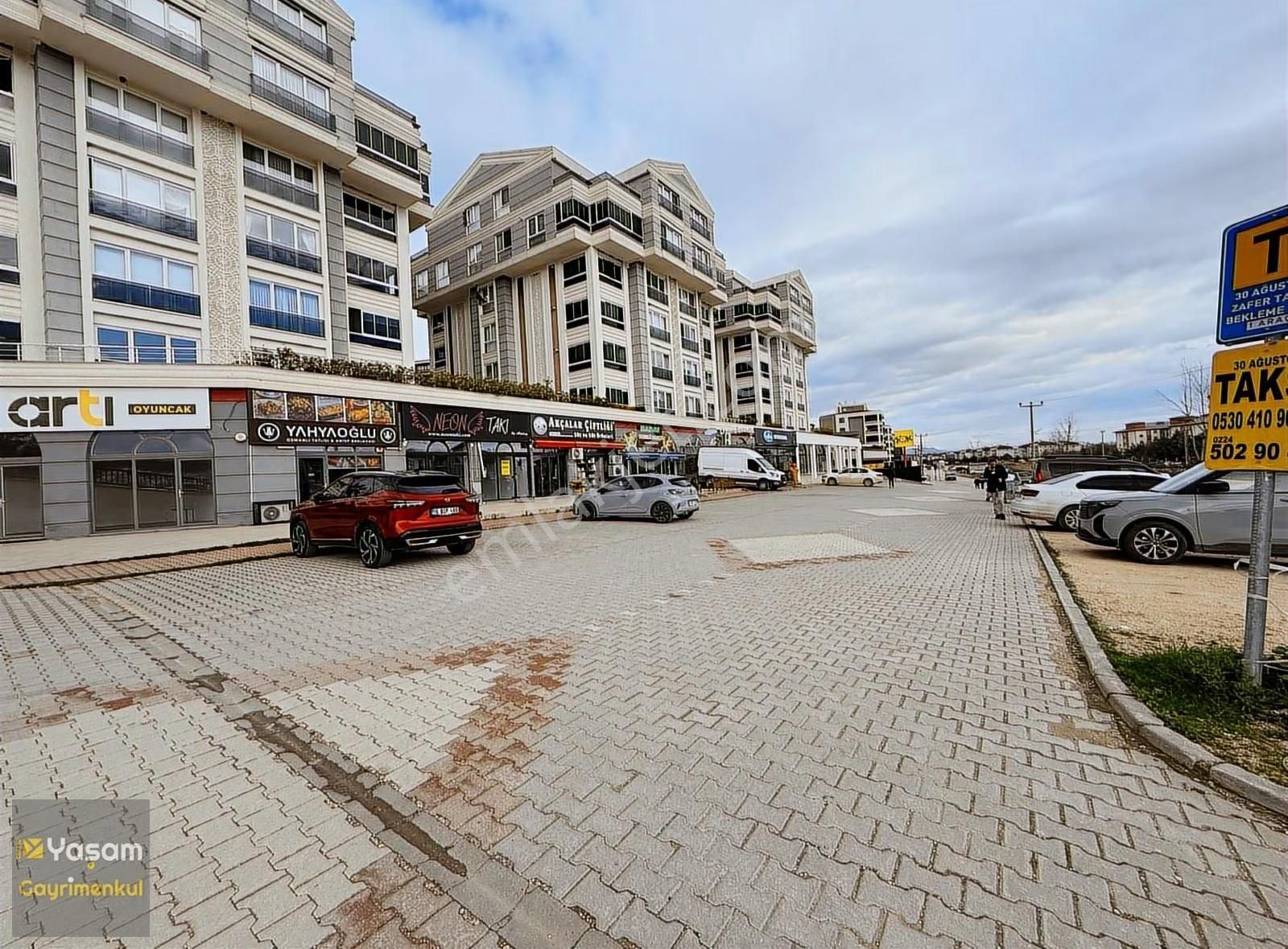 Atlıçayır Bulvarına Cephe Kiralık Köşe Dükkan Yüksek Tavan - Görsel 13