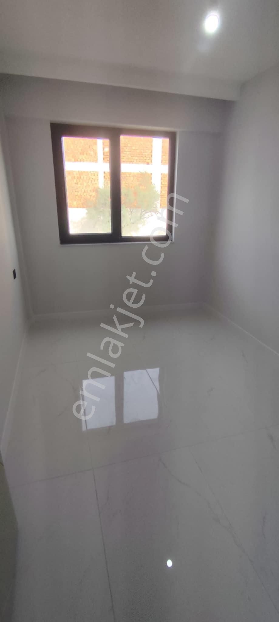 İlbadı Mahallesinde Ön Cephe 2. Kat Yerden Isıtmalı Harika Daire 3.300.000 Tl Pazarlıklı Satılıktır - Görsel 6