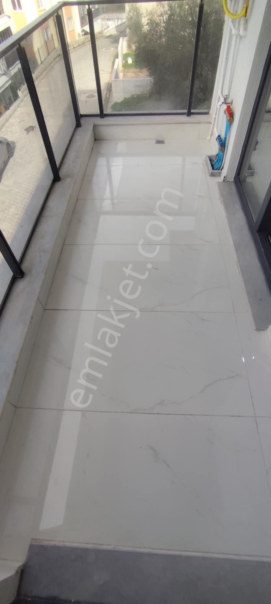 İlbadı Mahallesinde Ön Cephe 2. Kat Yerden Isıtmalı Harika Daire 3.300.000 Tl Pazarlıklı Satılıktır - Görsel 10