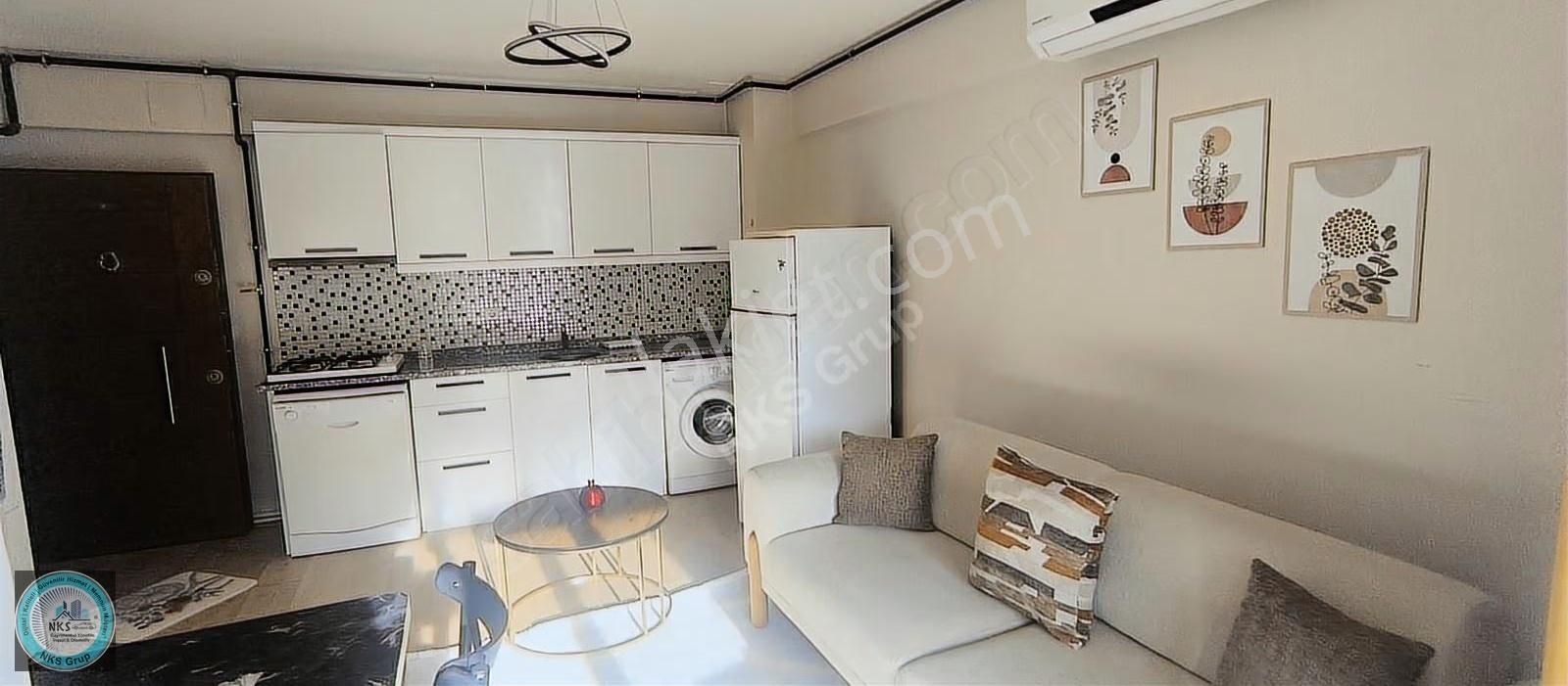Asmalı Evlerde Balkonlu Kiralık 1+1 Apart