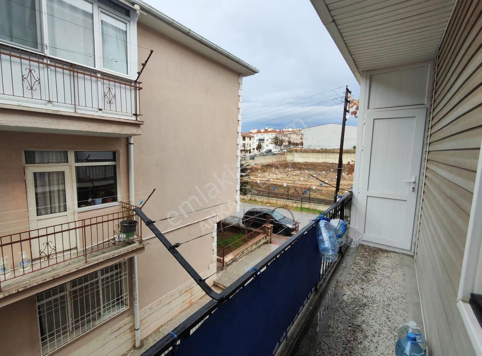 Seyranbağları 170.sk 1.kat 2+1 Bağımsız Salon Yapılı Satılık - Görsel 11