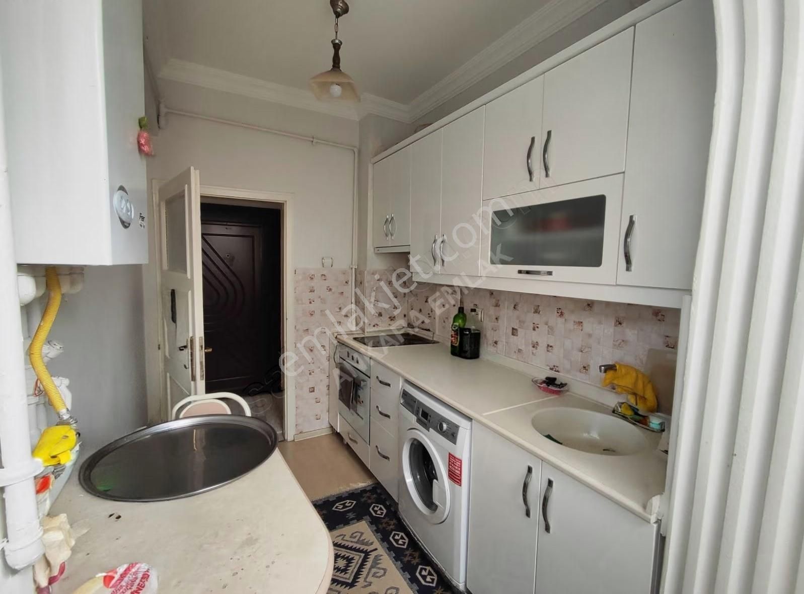 Seyranbağları 170.sk 1.kat 2+1 Bağımsız Salon Yapılı Satılık - Görsel 2