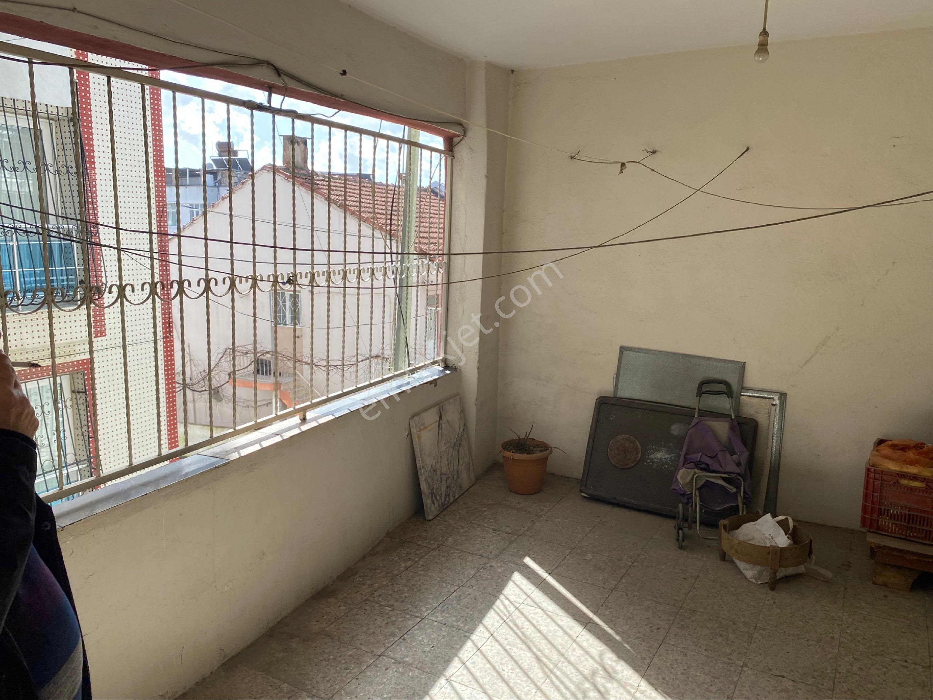 Bozyaka Sarıyer Mah. 3 Katlı Satılık Bina - Görsel 12