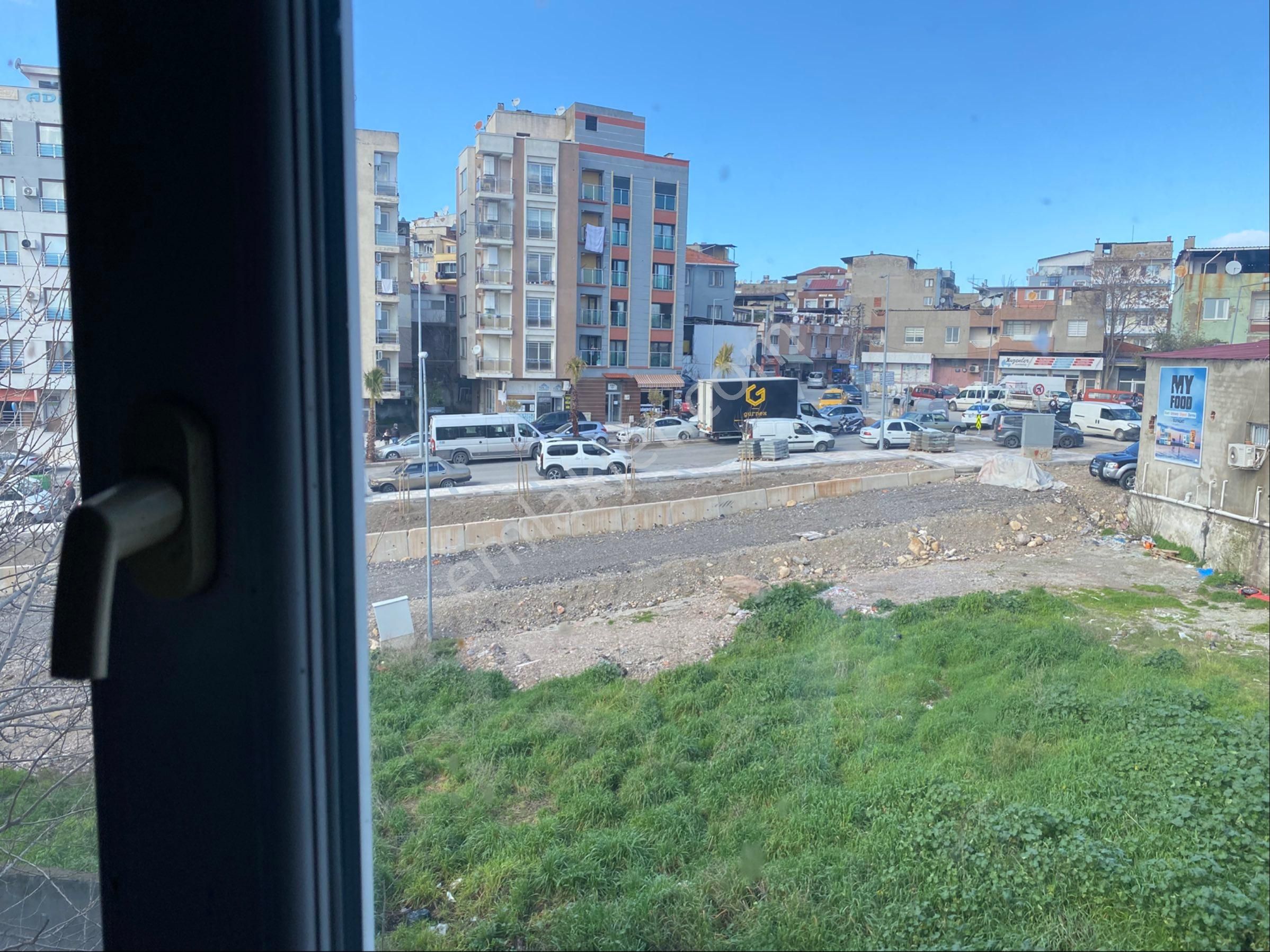 Bozyaka Sarıyer Mah. 3 Katlı Satılık Bina - Görsel 18