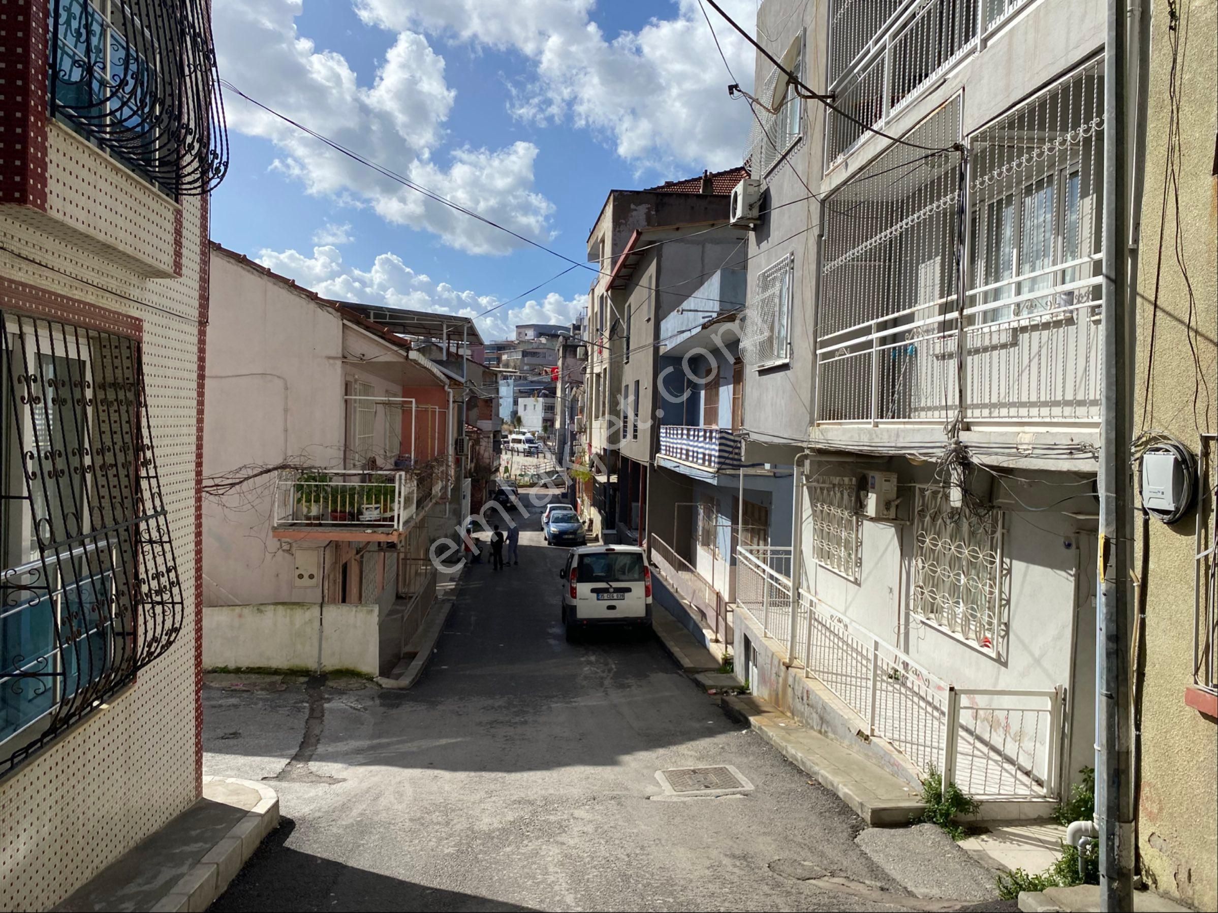 Bozyaka Sarıyer Mah. 3 Katlı Satılık Bina - Görsel 4