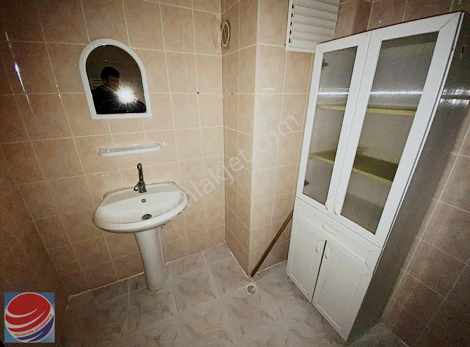 Silivri Yeni Mahalle'de Ara Kat Güney Cephe 3+1 Kiralık Daire - Görsel 11