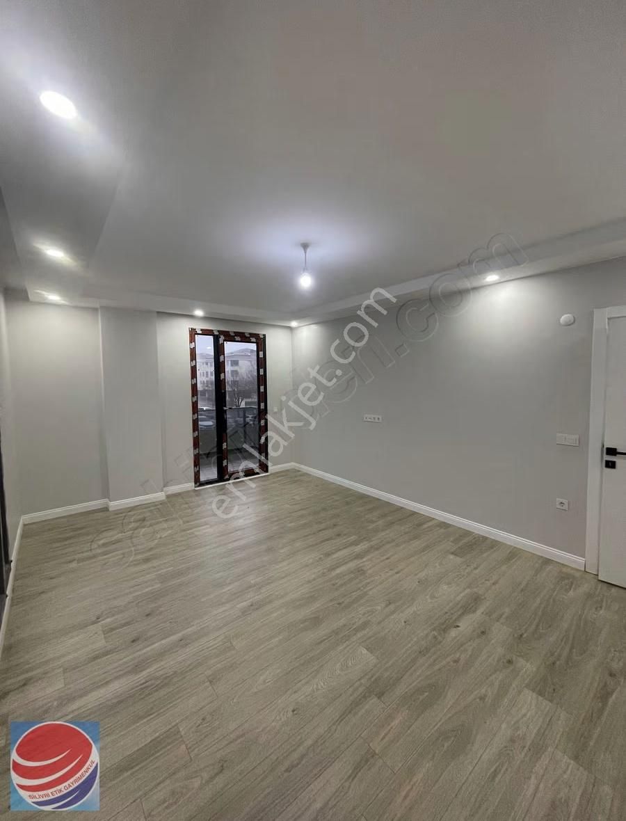 Silivri Fatih Mah. Sıfır Ara Kat Kapalı Mutfak 2+1 Daire - Görsel 15