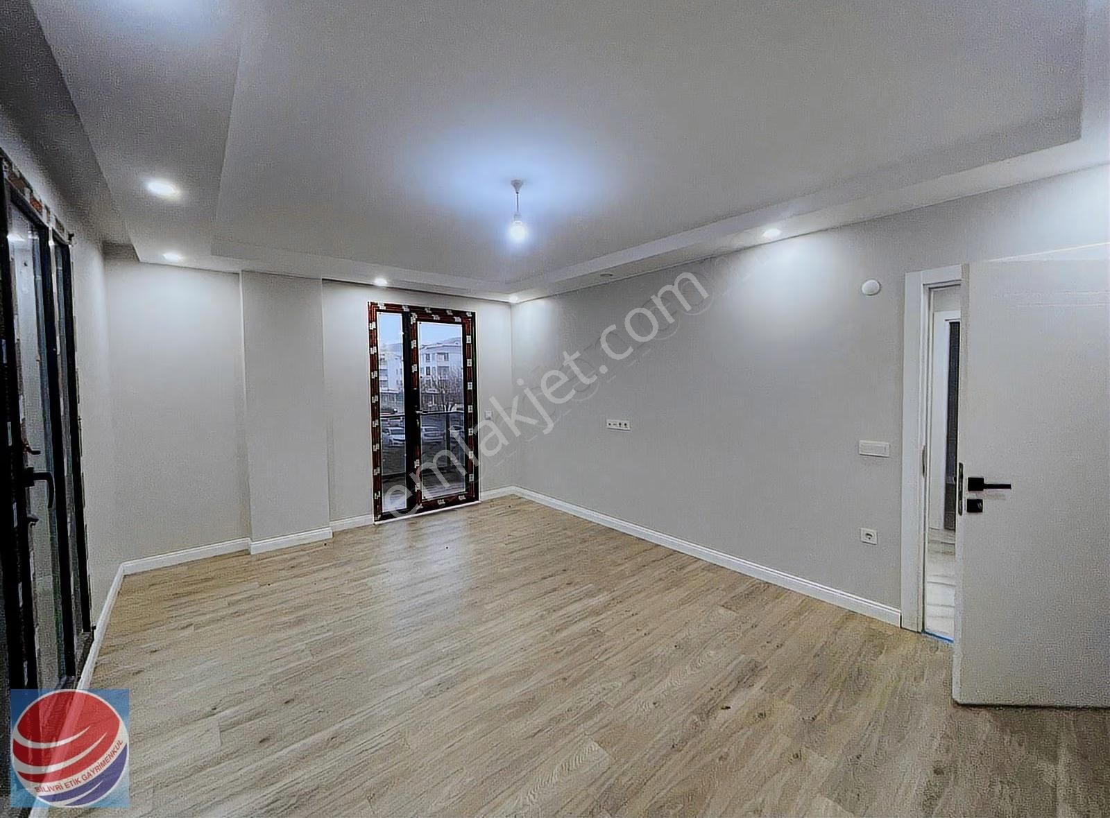 Silivri Fatih Mah. Sıfır Ara Kat Kapalı Mutfak 2+1 Daire - Görsel 24