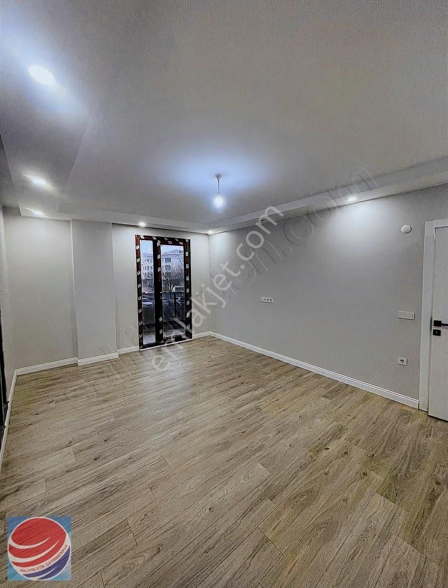 Silivri Fatih Mah. Sıfır Ara Kat Kapalı Mutfak 2+1 Daire - Görsel 8