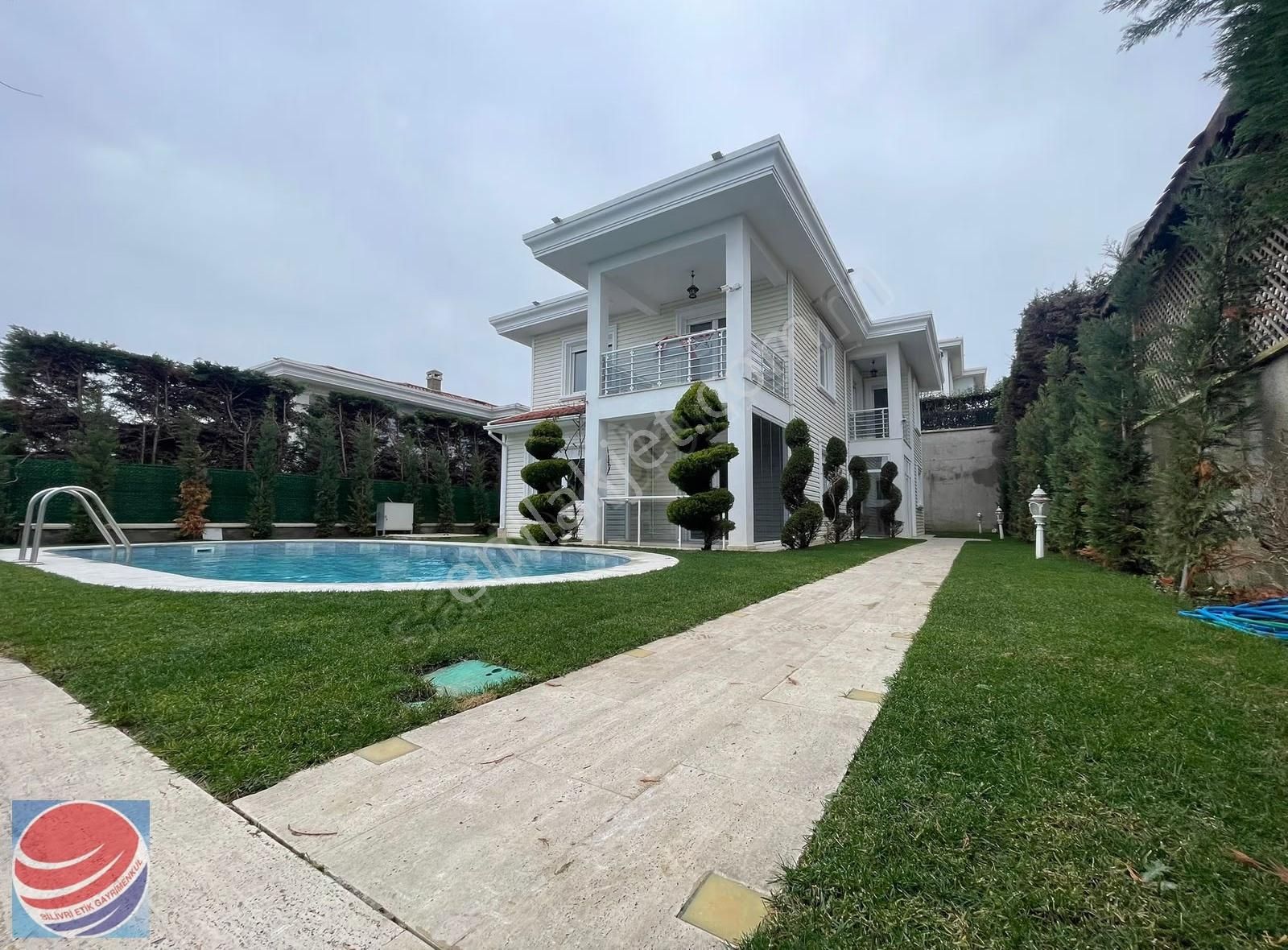 Güzelşehir Sitesinde Müstakil Havuzlu Masrafsız 3+1 Villa - Görsel 4