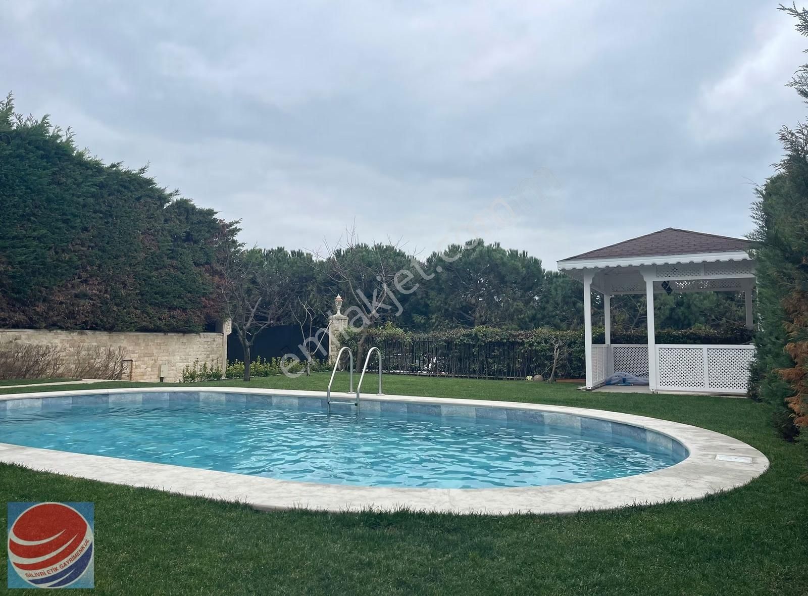 Güzelşehir Sitesinde Müstakil Havuzlu Masrafsız 3+1 Villa - Görsel 15