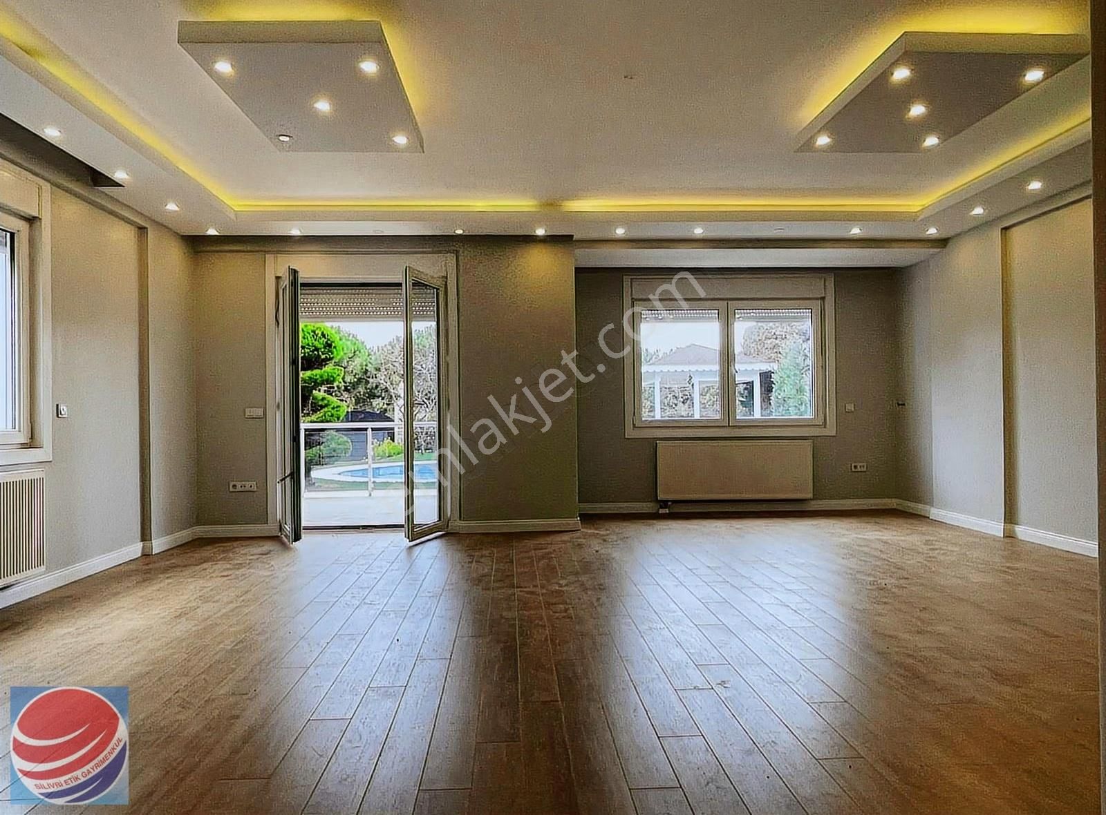 Güzelşehir Sitesinde Müstakil Havuzlu Masrafsız 3+1 Villa - Görsel 18