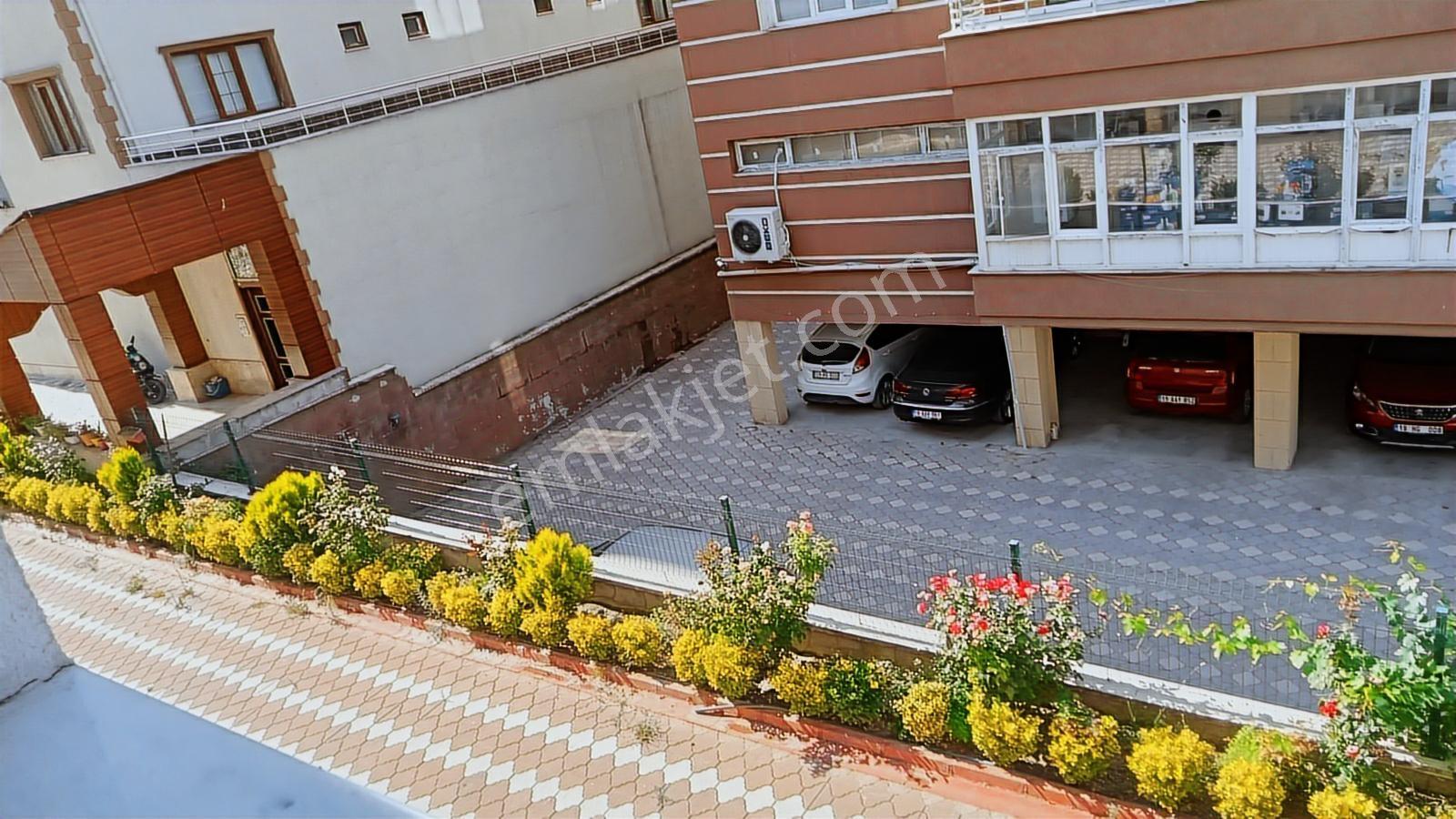 Sıla Gayrimenkulden Tam Şehir Merkezinde 4+1daire Dükkan Hisseli - Görsel 13