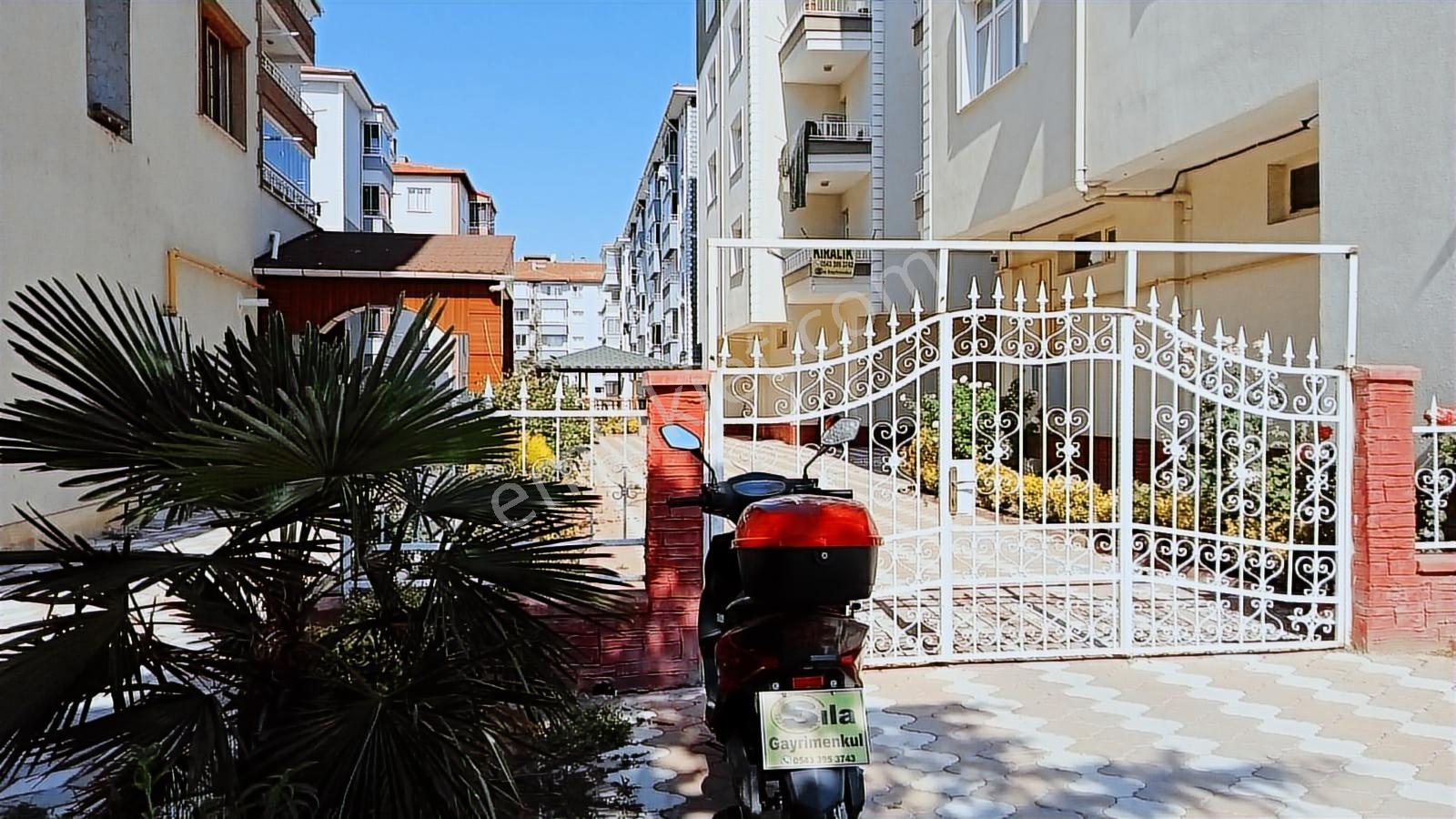 Sıla Gayrimenkulden Tam Şehir Merkezinde 4+1daire Dükkan Hisseli