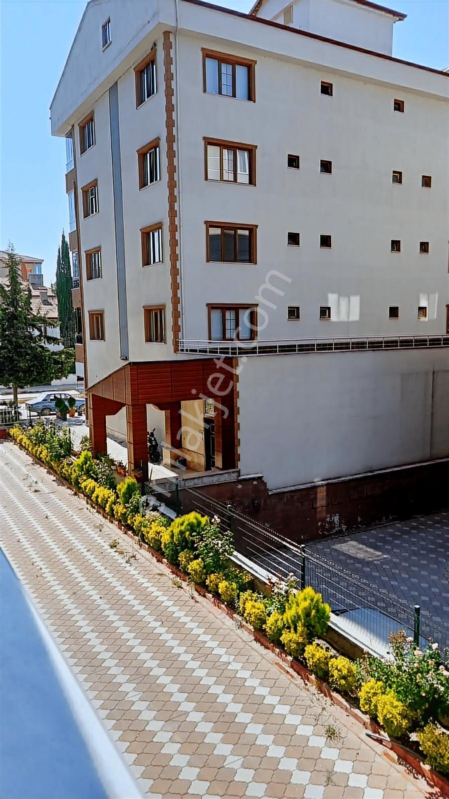 Sıla Gayrimenkulden Tam Şehir Merkezinde 4+1daire Dükkan Hisseli - Görsel 10