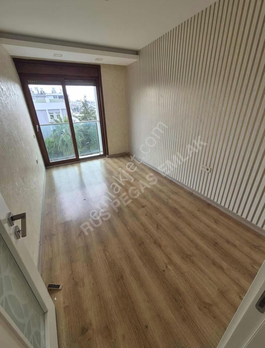 Liman Kiralık Ofis 3+1 Eşyasız Katta - Görsel 14