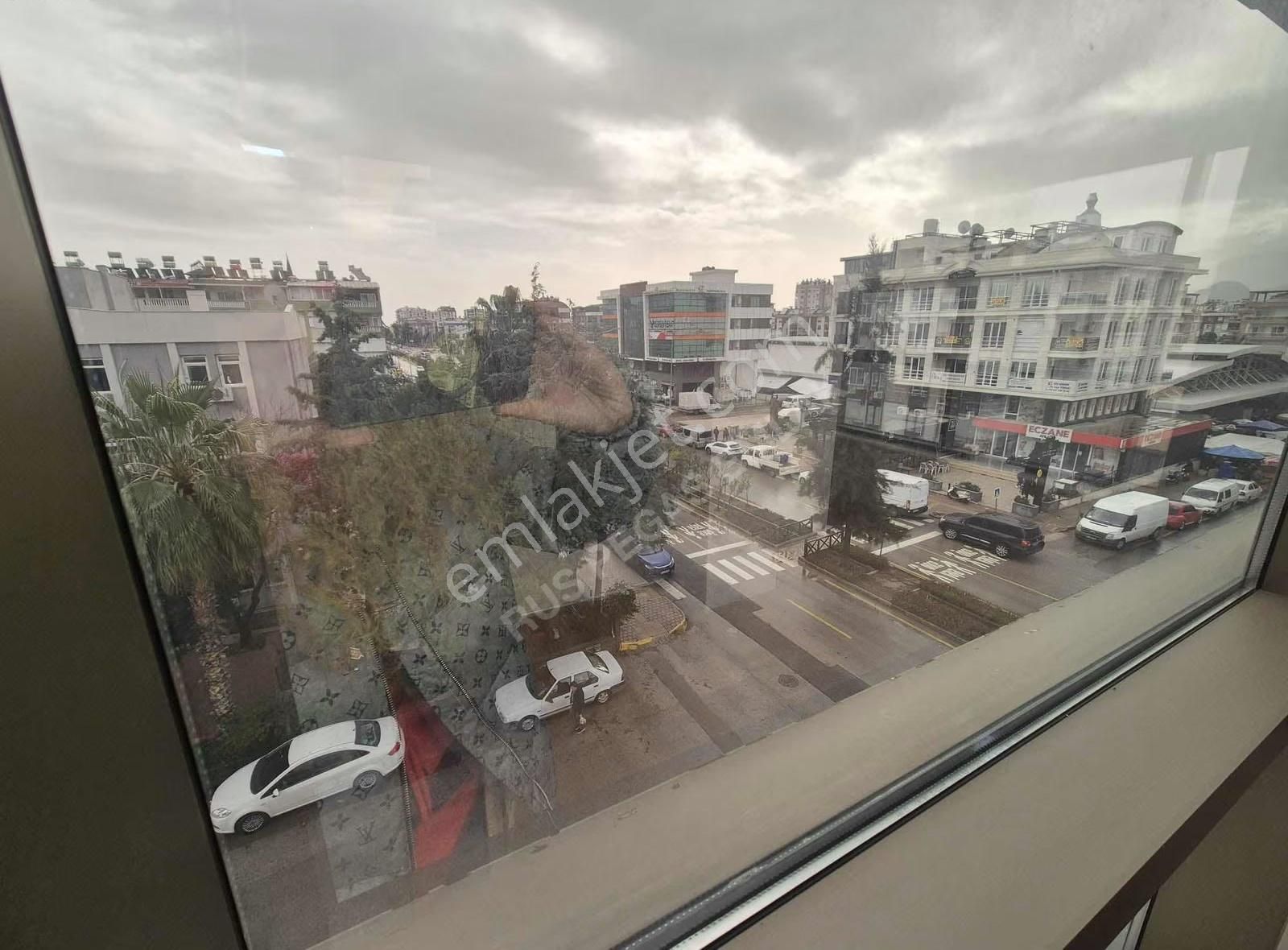 Liman Kiralık Ofis 3+1 Eşyasız Katta - Görsel 34