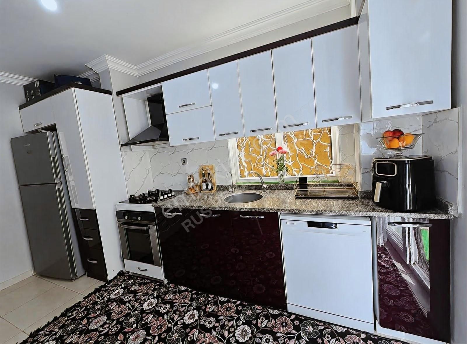 Site İçerisinde Katta 3+1 Satılık Daire - Görsel 16